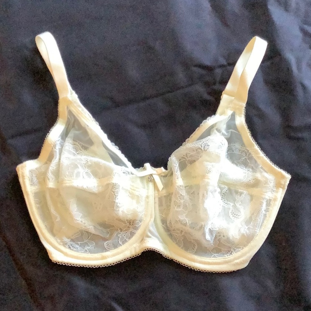 Wacoal Ivory Lace Underwire Bra 32DDD Excellent Condition